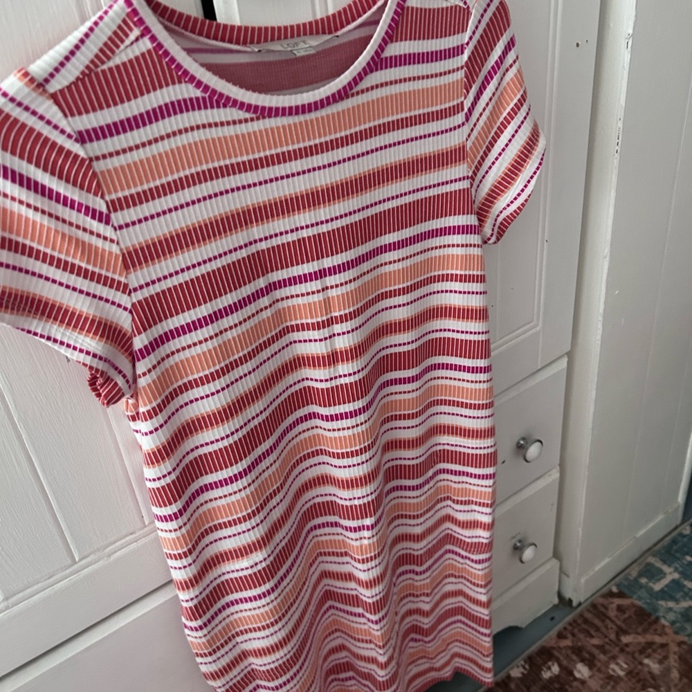LOFT NWOT Striped Short Sleeve Dress with Scoop Neck and Light Feel